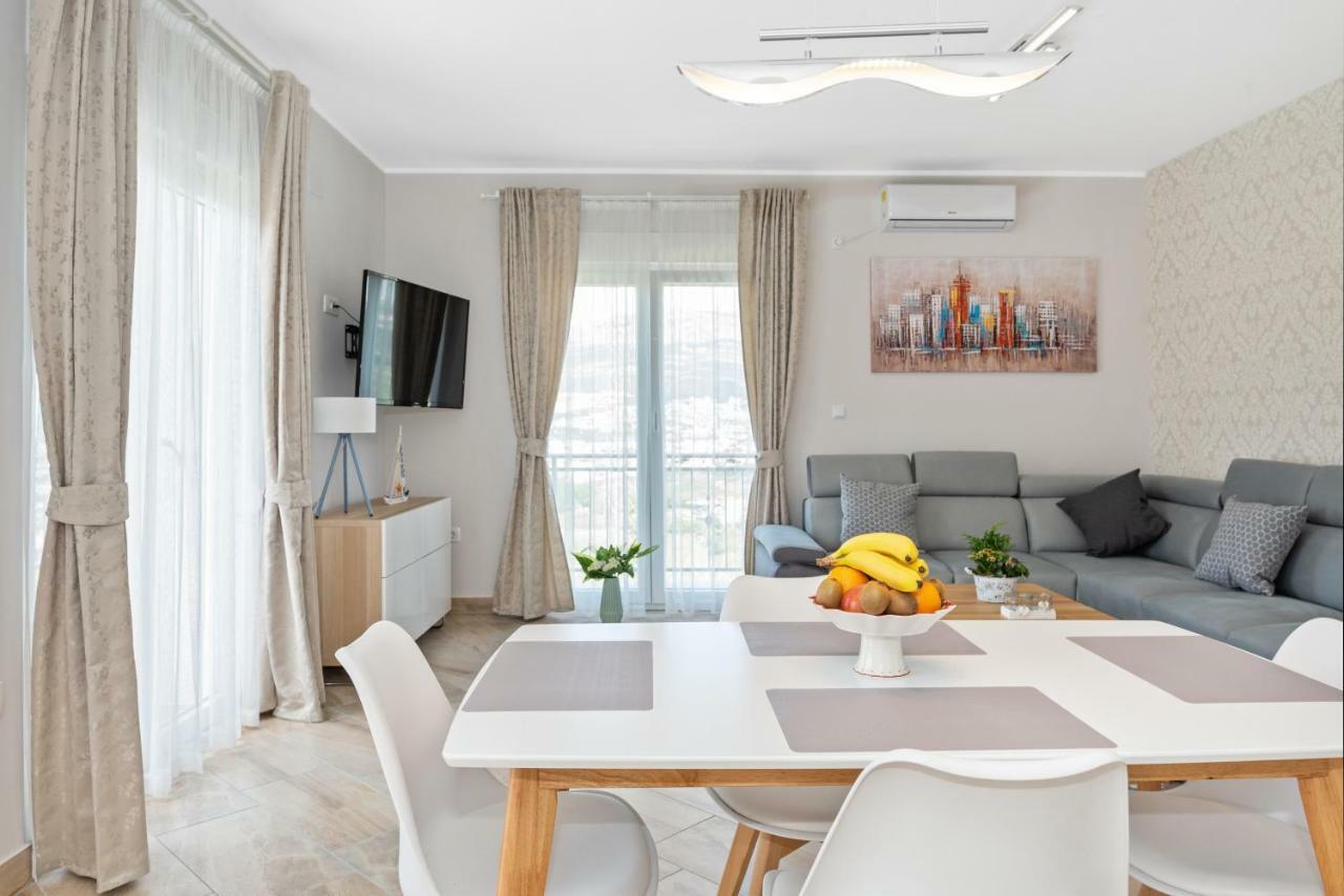 Aaa Anić Amazing Deluxe Apartament Split